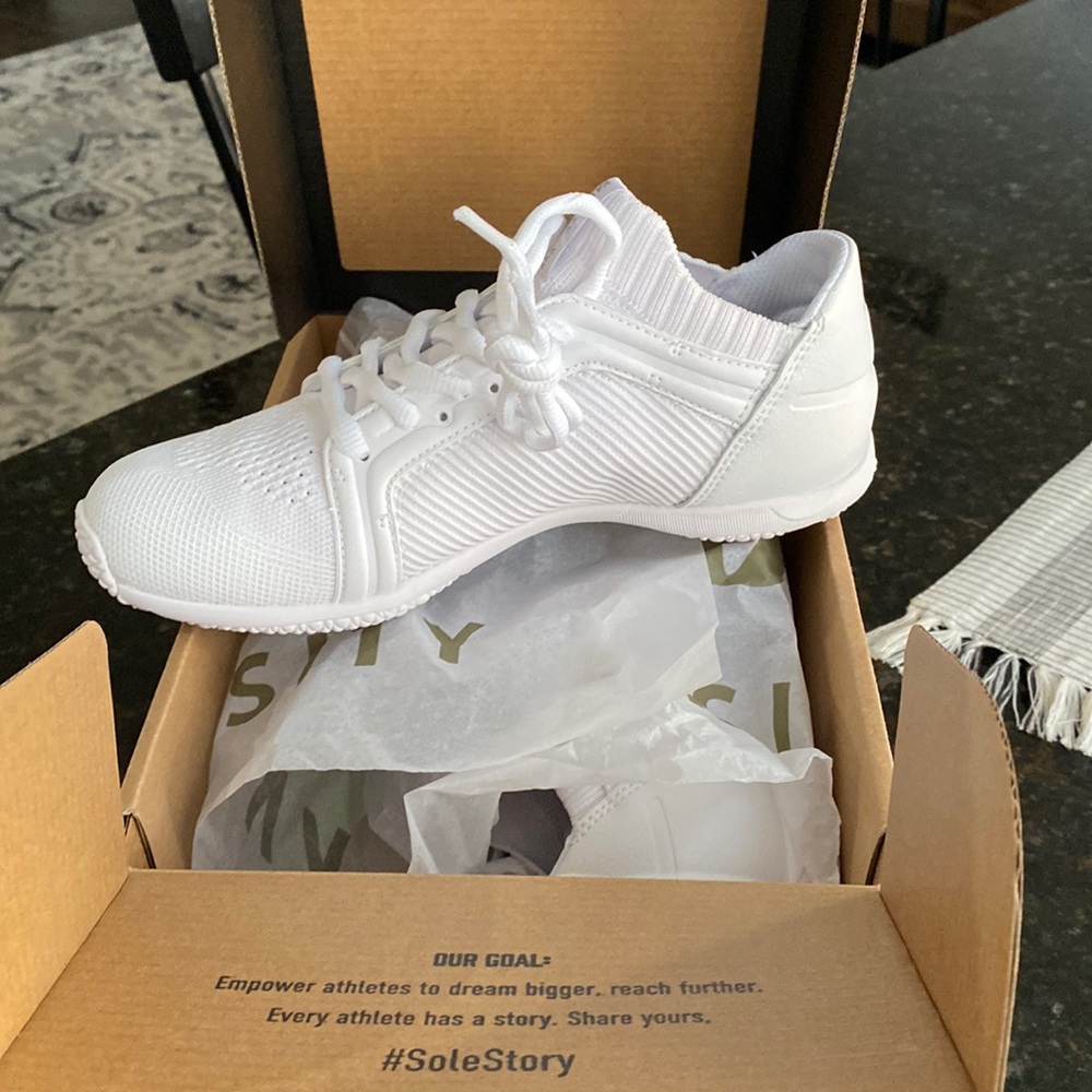 Varsity Cheer Shoes V4x